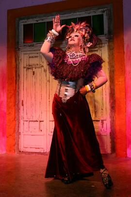 Leleko Diaz no palco do Jú Onze e 24