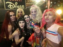 Selfie no espetáculo Cabaré das Divas, edição especial em prol de Sharmylla, no Distrito 115