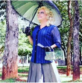 Condessa Valéria Vaz na Feira de Antiguidades da Praça Tamandaré em Goiânia