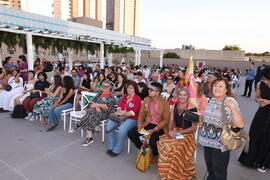 Convidados do casamento comunitário LGBTQIAPN+