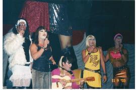 Número de abertura 'Rouge' no Teatro Pyguá do Centro Cultural Martin Cererê de Goiânia