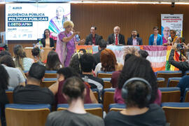 Condessa Valéria Vaz faz fala em audiência pública 'Políticas Públicas LGBTQIA+' promovida pelo Deputado Mauro Rubem na Assembleia Legislativa do Estado de Goiás