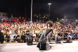 Ravenna Veracity no Palco das Cores da Parada LGBTQIA+ de 2023 de Goiânia, Praça Cívica